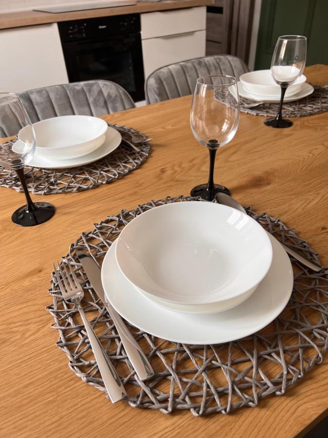 Caris Home Hunedoara Eksteriør billede